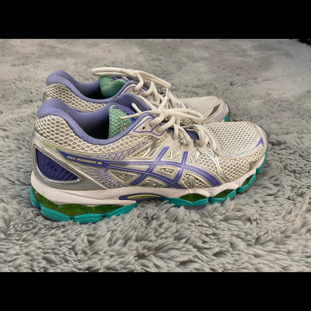 ASICS - Picture 3 of 4